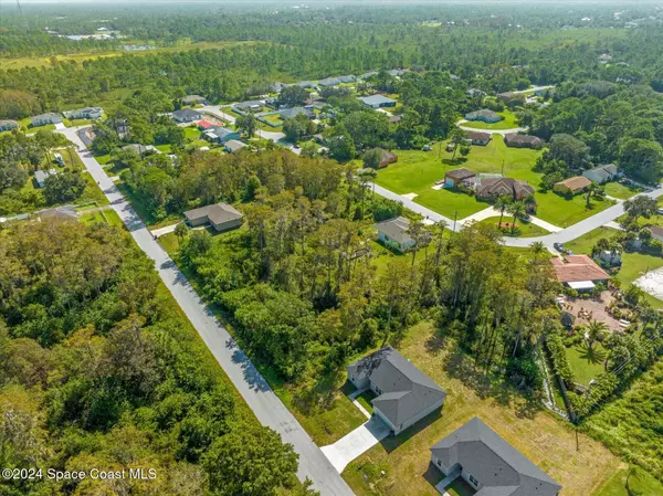 Palm Bay, FL 32909,1326 Sagbloom ST SE