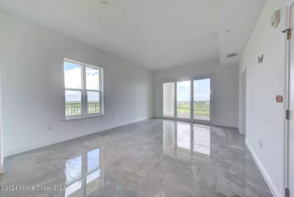 Merritt Island, FL 32952,735 Pilot LN #1001