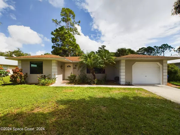 1550 Damask LN, Sebastian, FL 32958