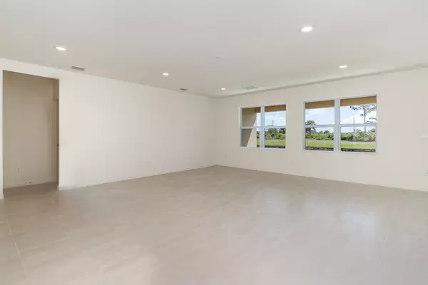 Grant-valkaria, FL 32949,4802 Alabaster DR