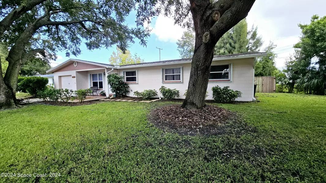 100 N Tropical WAY, Merritt Island, FL 32952