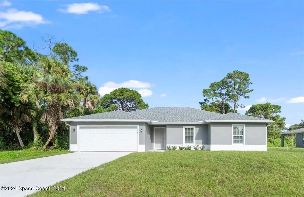 Palm Bay, FL 32909,1121 Tiger ST SE