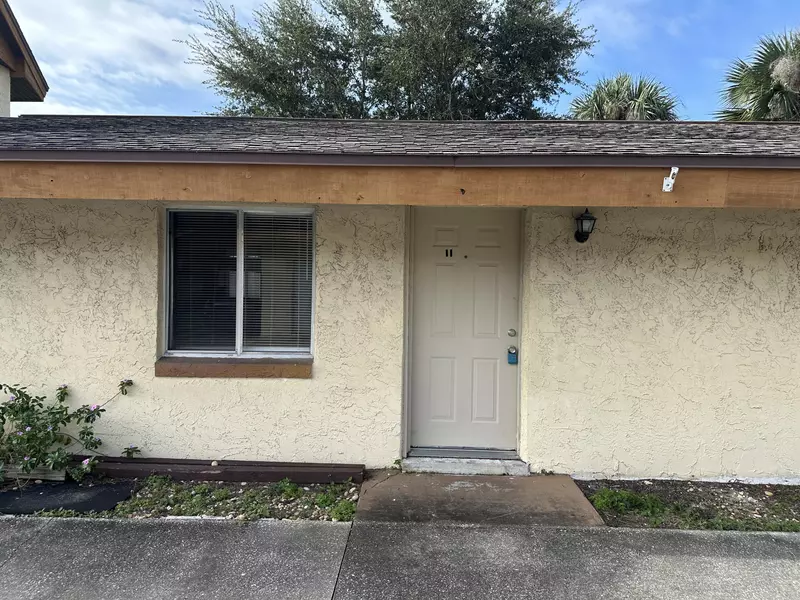 105 Palmetto AVE #11, Merritt Island, FL 32953