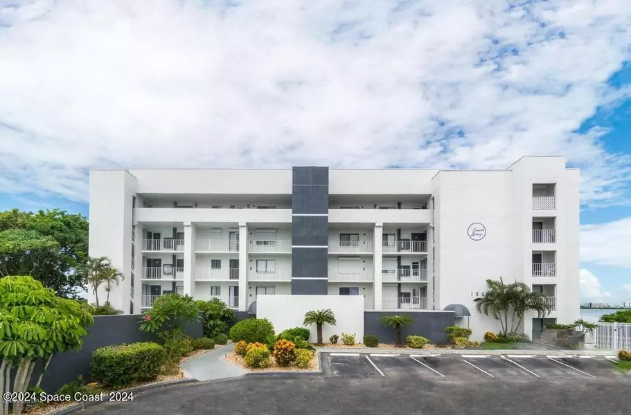 190 Seminole LN #305, Cocoa Beach, FL 32931