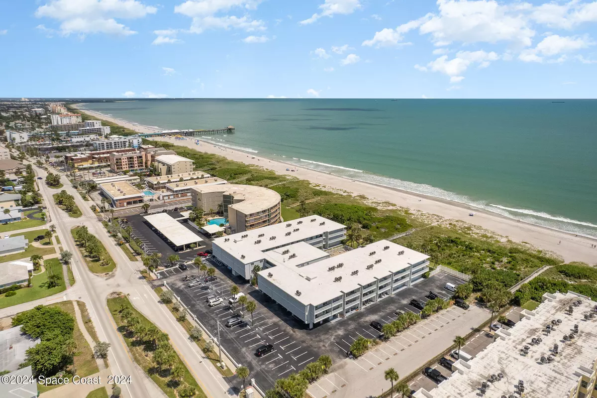 Cocoa Beach, FL 32931,4800 Ocean Beach BLVD #125