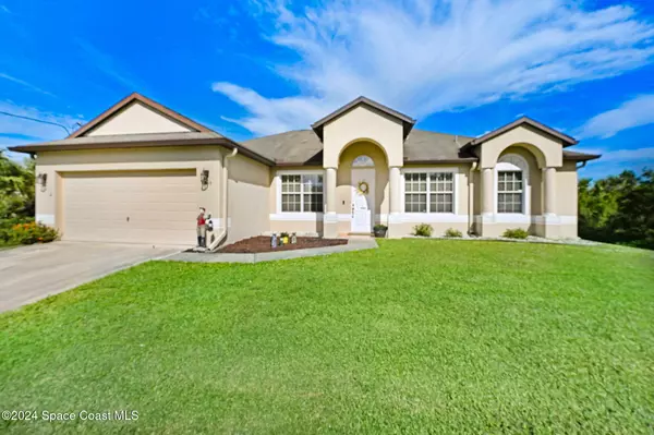 549 Forrest Hills ST SW, Palm Bay, FL 32908