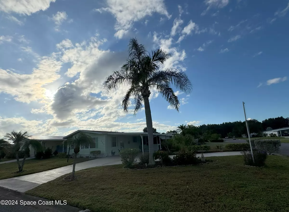 Barefoot Bay, FL 32976,345 Loquat DR