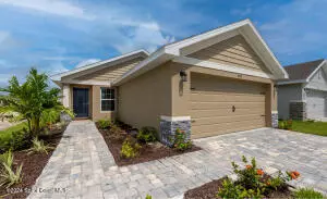 1040 Colonial AVE SE, Palm Bay, FL 32909