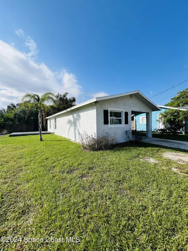 Vero Beach, FL 32967,3051 44th LN