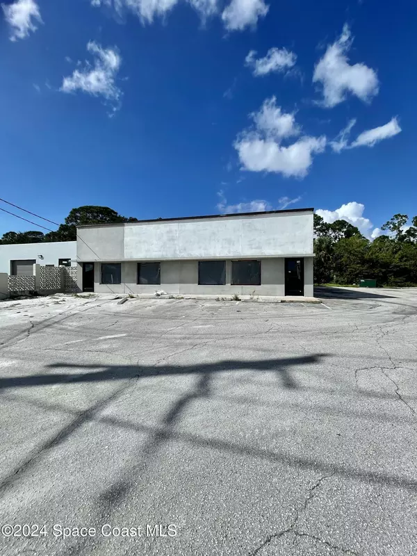 Titusville, FL 32780,3558 S Hopkins AVE