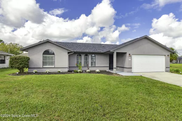 784 Cottbus AVE NW, Palm Bay, FL 32907