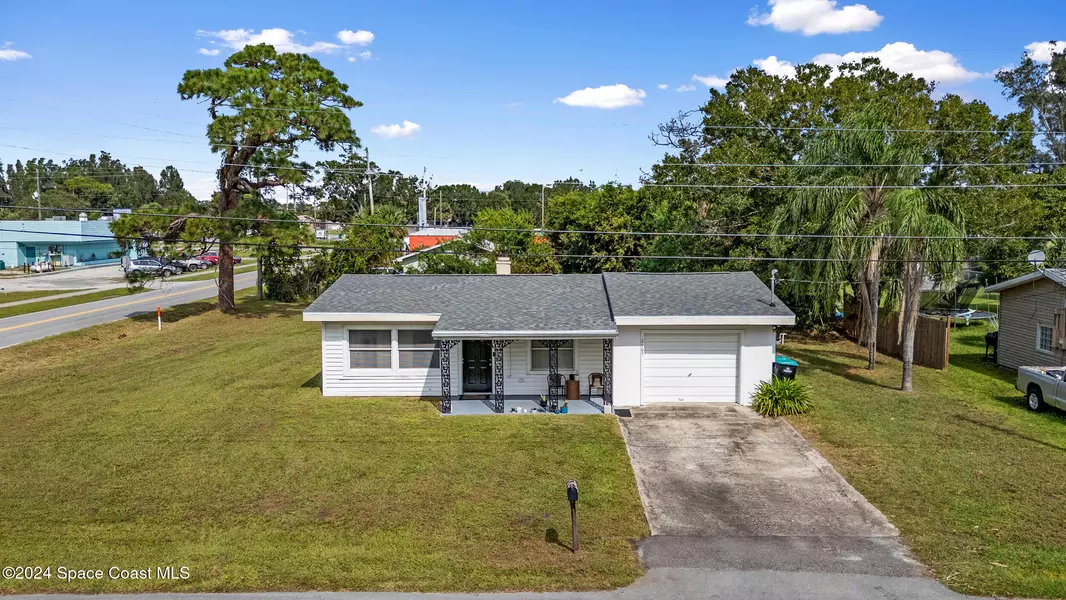 2605 Pine St NE, Palm Bay, FL 32905