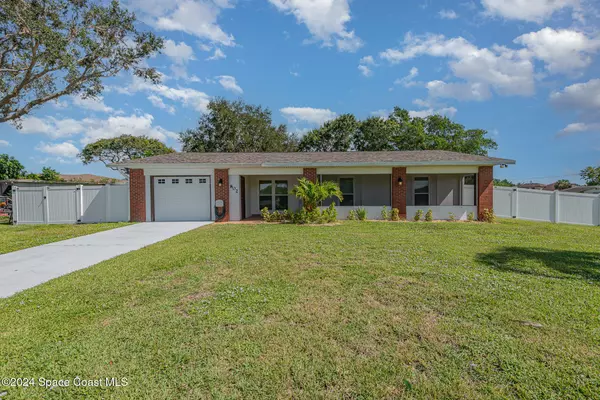 802 Vance CIR NE, Palm Bay, FL 32905