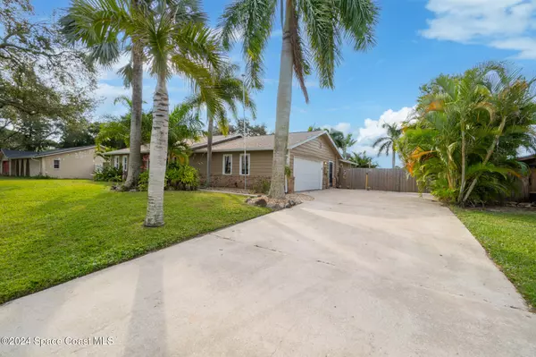 Merritt Island, FL 32952,445 Rio Vista LN