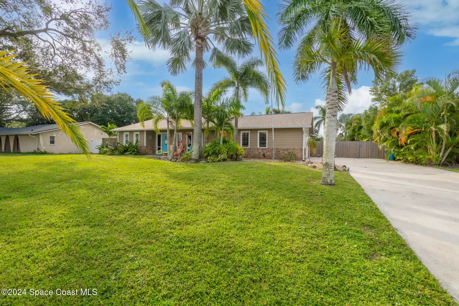 445 Rio Vista LN, Merritt Island, FL 32952