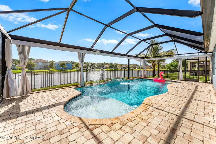 441 Great Falls LN SW, Palm Bay, FL 32908