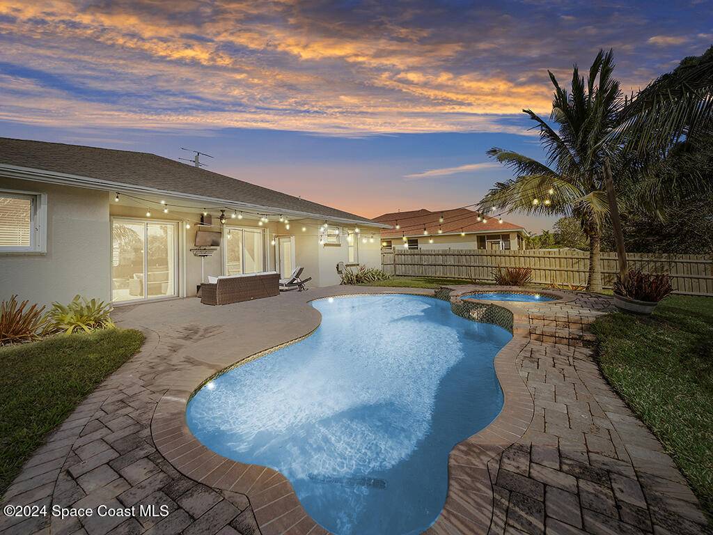 168 SW Oakridge DR, Port St Lucie, FL 34984