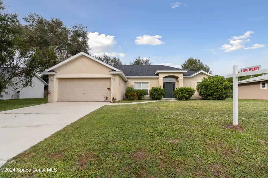 1581 Zaffer ST NW, Palm Bay, FL 32907