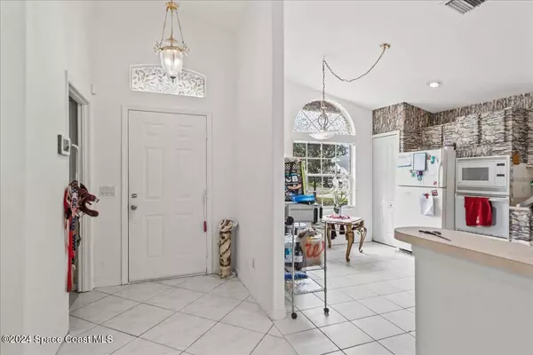 Palm Bay, FL 32905,1112 Pine Creek CIR NE