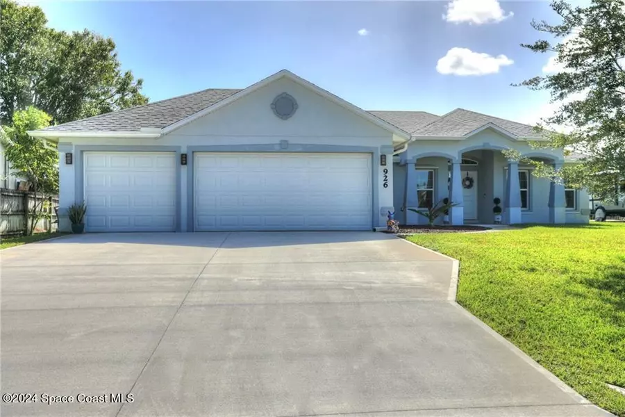 926 Genesee AVE, Sebastian, FL 32958