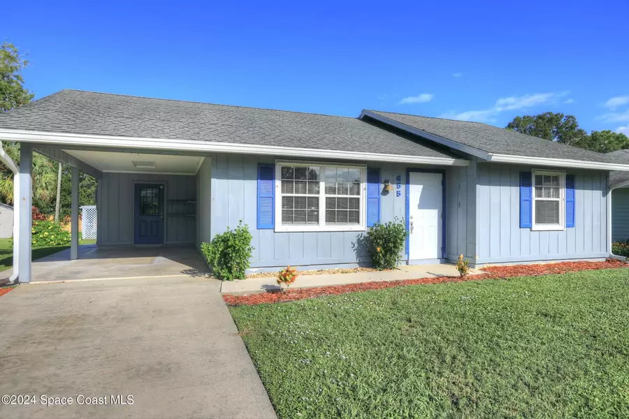 655 Carvnial TER, Sebastian, FL 32958