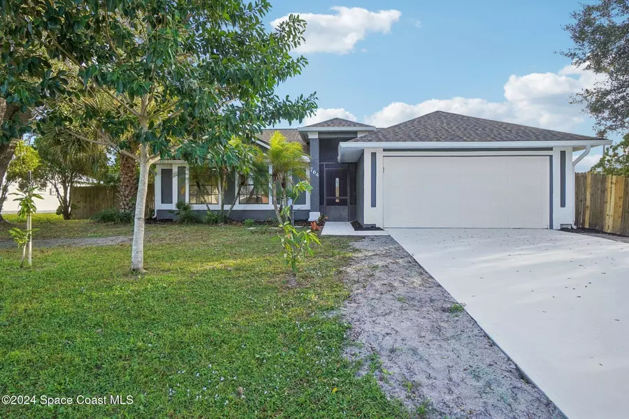 764 Universe ST NW, Palm Bay, FL 32907