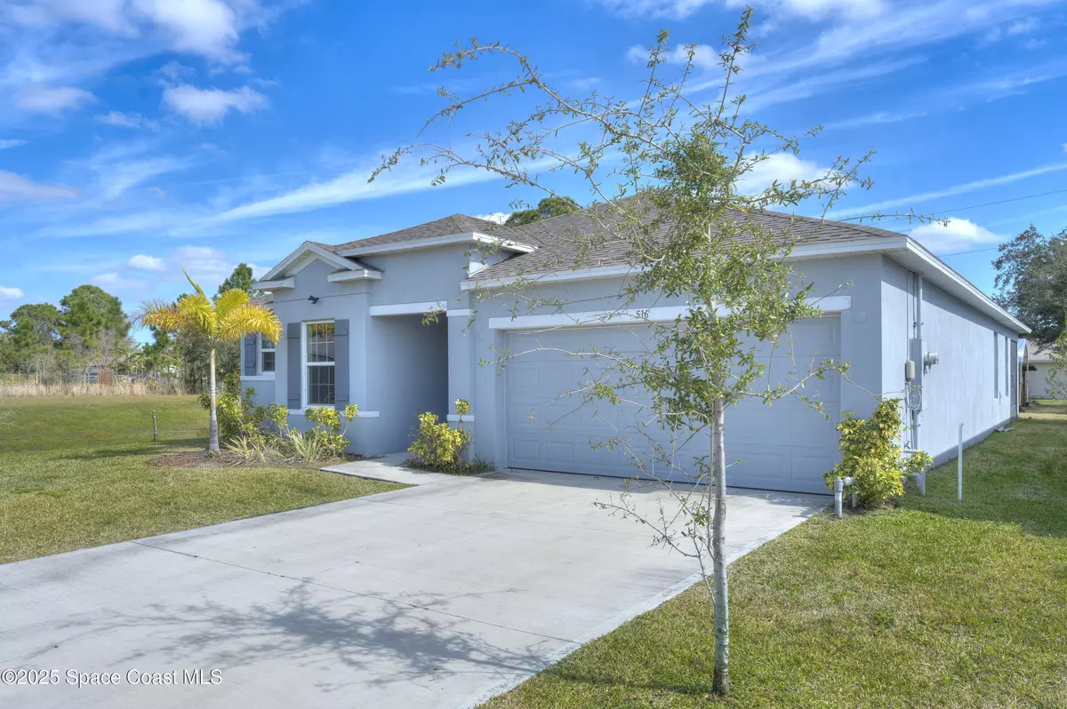 Palm Bay, FL 32909,516 Alminar AVE SE