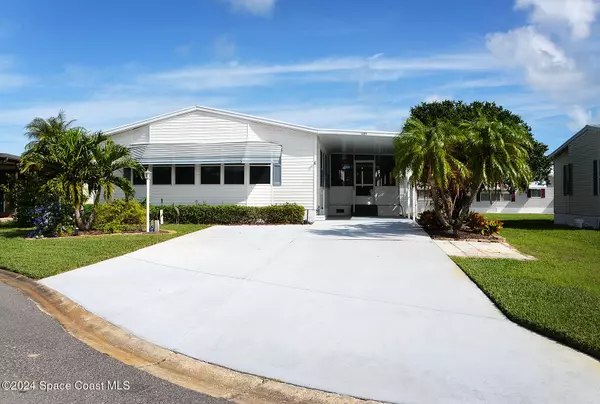 629 Amber Jack CT, Barefoot Bay, FL 32976