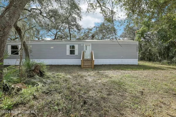 3245 Keith LN, Mims, FL 32754