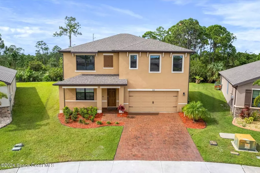 828 Old Country RD SE, Palm Bay, FL 32909