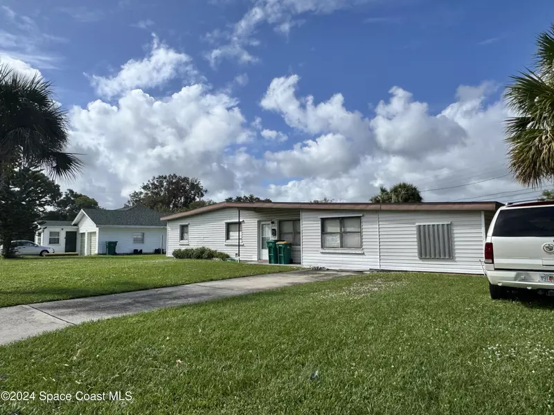 1800 Elmwood DR, Melbourne, FL 32935