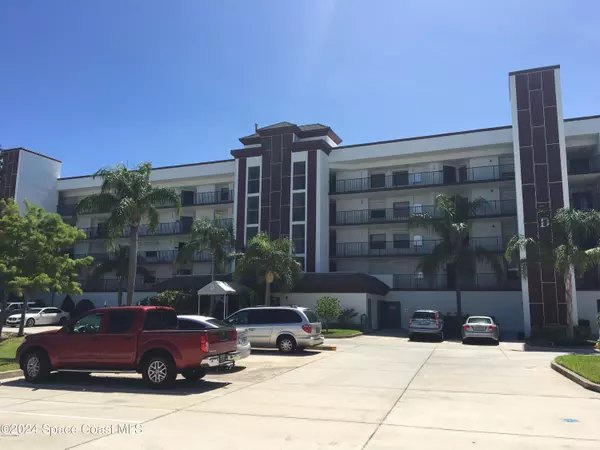 3613 S Banana River BLVD #304, Cocoa Beach, FL 32931