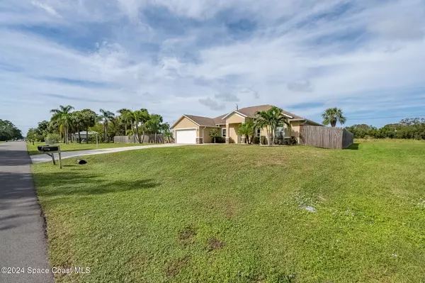 Palm Bay, FL 32907,817 Serenade ST NW