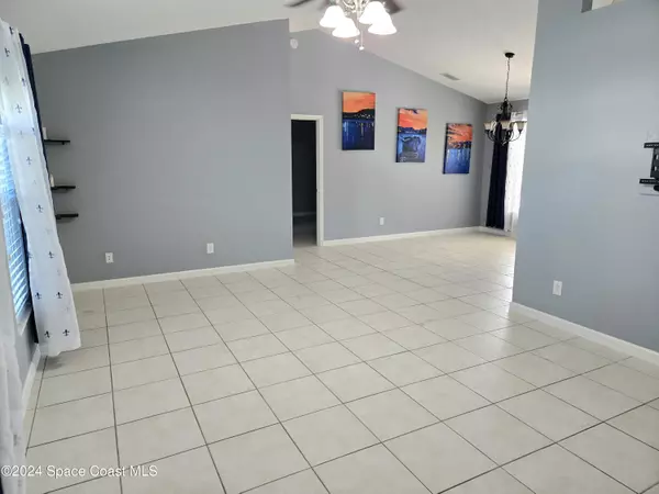 Melbourne, FL 32901,607 Sandpiper CIR