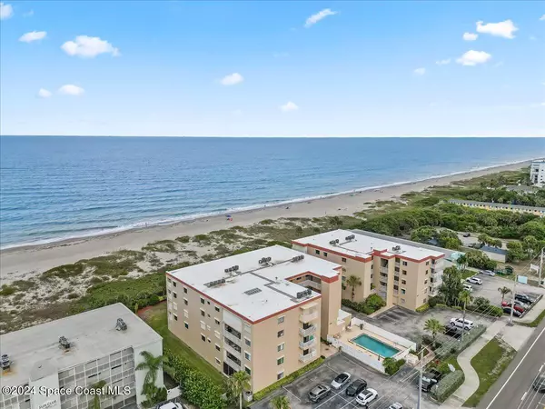 Cocoa Beach, FL 32931,1525 S Atlantic AVE #301