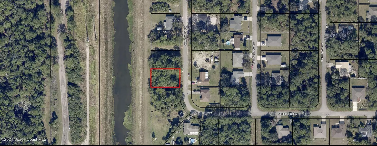 584 Searle AVE SW, Palm Bay, FL 32908