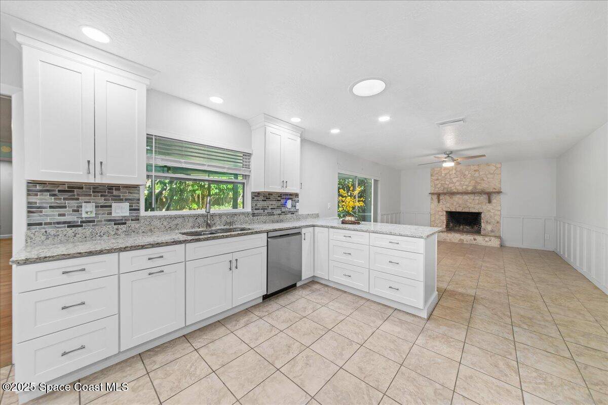Indialantic, FL 32903,560 Rio Lane LN