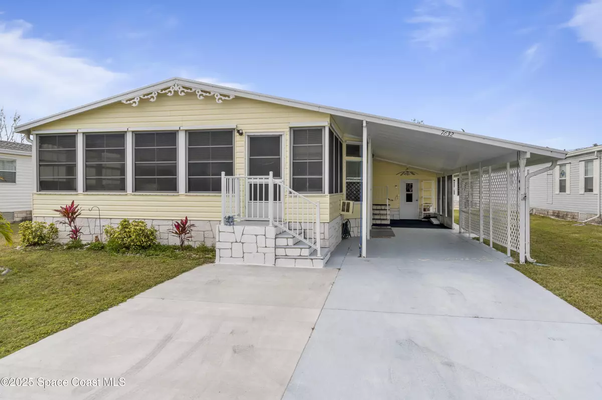 Micco, FL 32976,7632 Montauk AVE #13