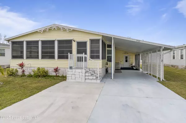 7632 Montauk AVE #13, Micco, FL 32976