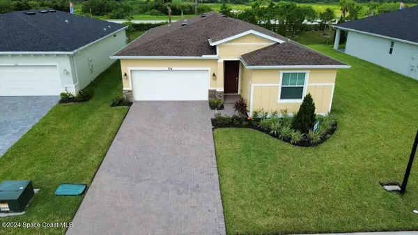 724 Veridian CIR NW, Palm Bay, FL 32907