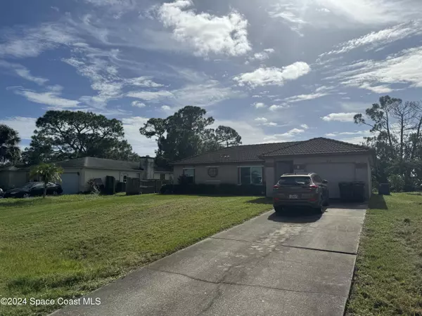 Palm Bay, FL 32909,454 Vin Rose CIR SE