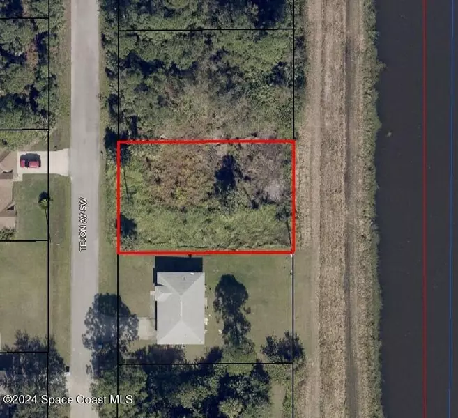 725 Tejon AVE SW, Palm Bay, FL 32908