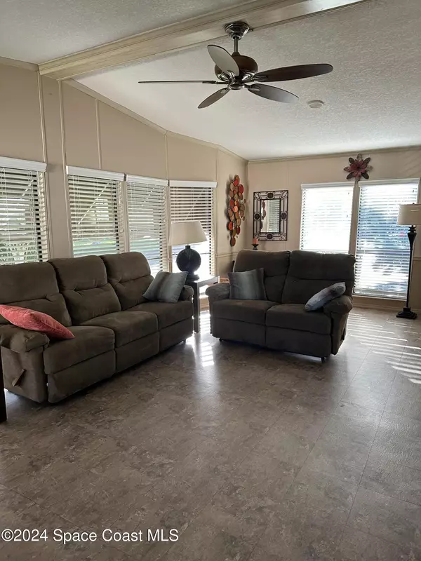 Barefoot Bay, FL 32976,602 Dolphin CIR