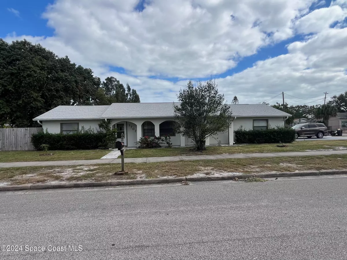 Melbourne, FL 32901,1707 Pine ST