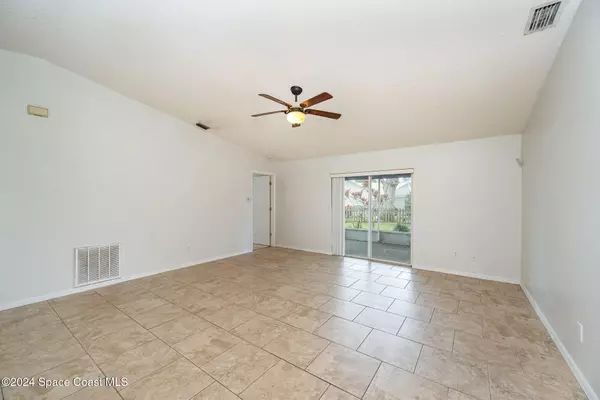 Melbourne, FL 32901,637 Sandpiper CIR