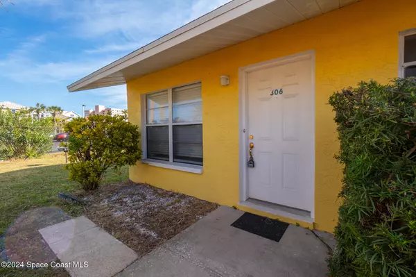 306 Arthur AVE, Cocoa Beach, FL 32931