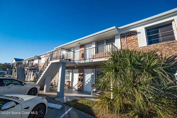 190 E Olmstead DR #F27,  Titusville,  FL 32780