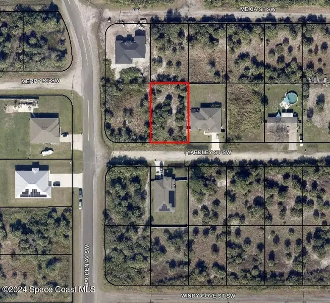 691 Yardley ST SW, Palm Bay, FL 32908