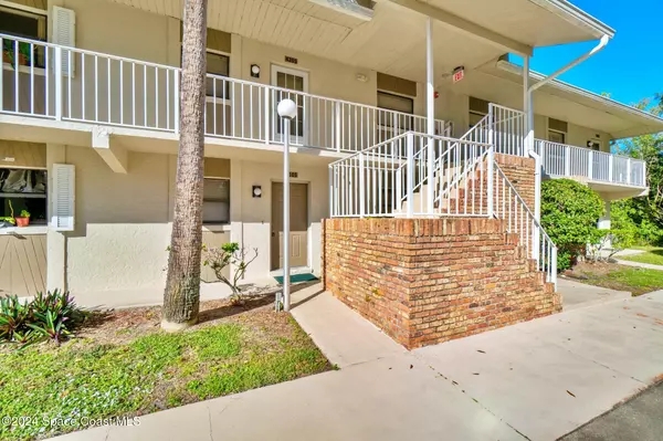 Rockledge, FL 32955,1600 Woodland DR #4105