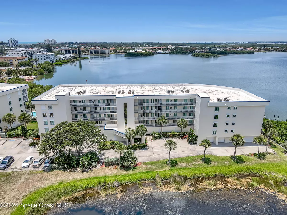 Cocoa Beach, FL 32931,190 Pinellas LN #411